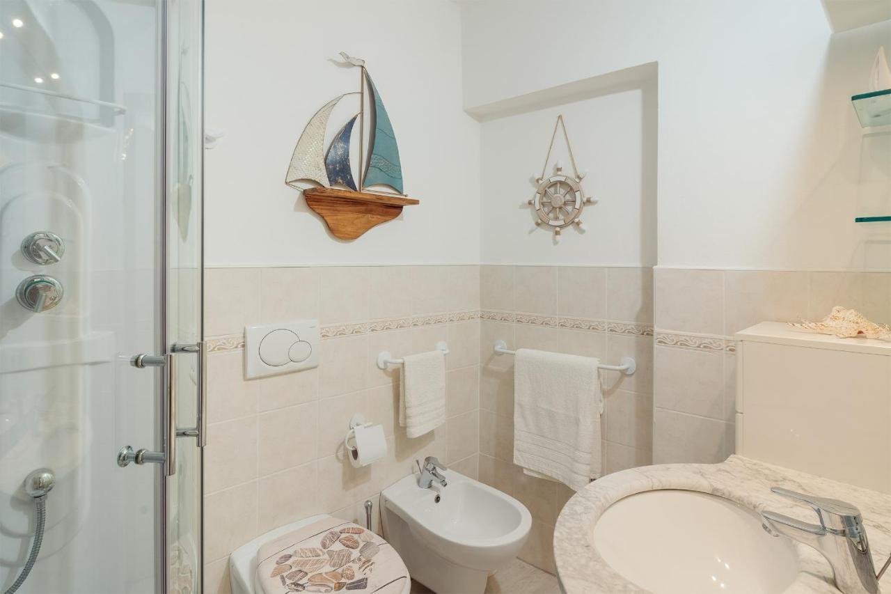 Sanremo Amazing Apartment With Private Parking Exteriör bild